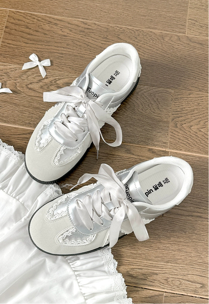 サテンリボンレーススニーカー