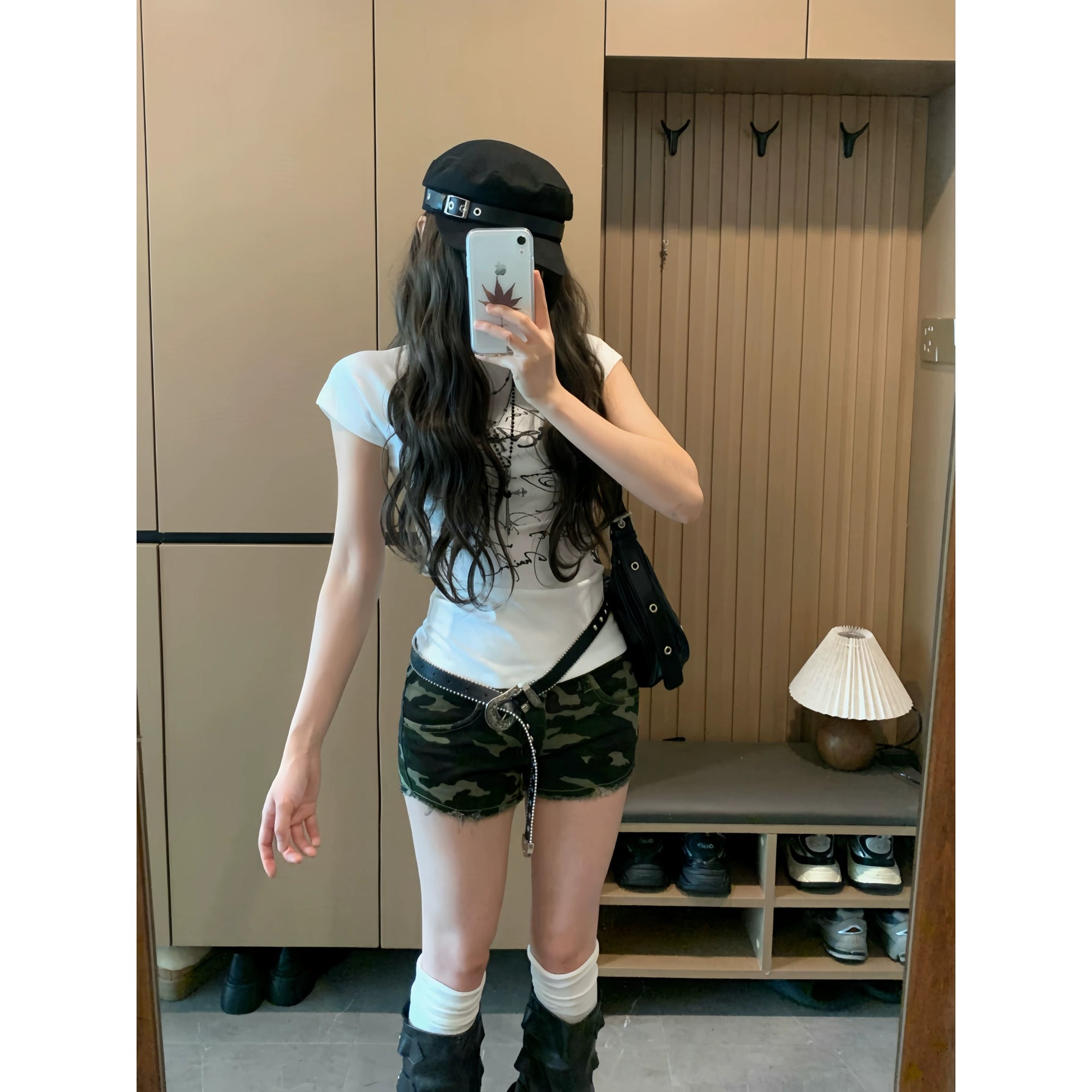 レターインククロップドTシャツ