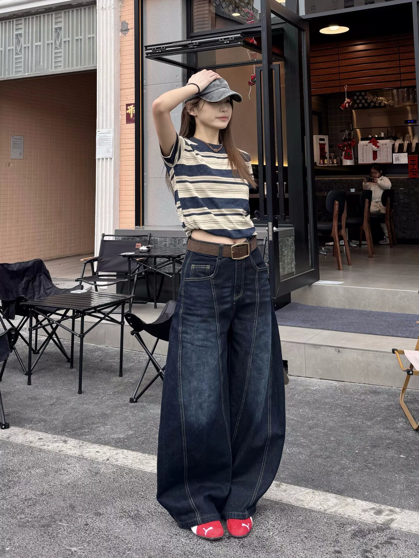 バックロゴワイドデニムパンツ