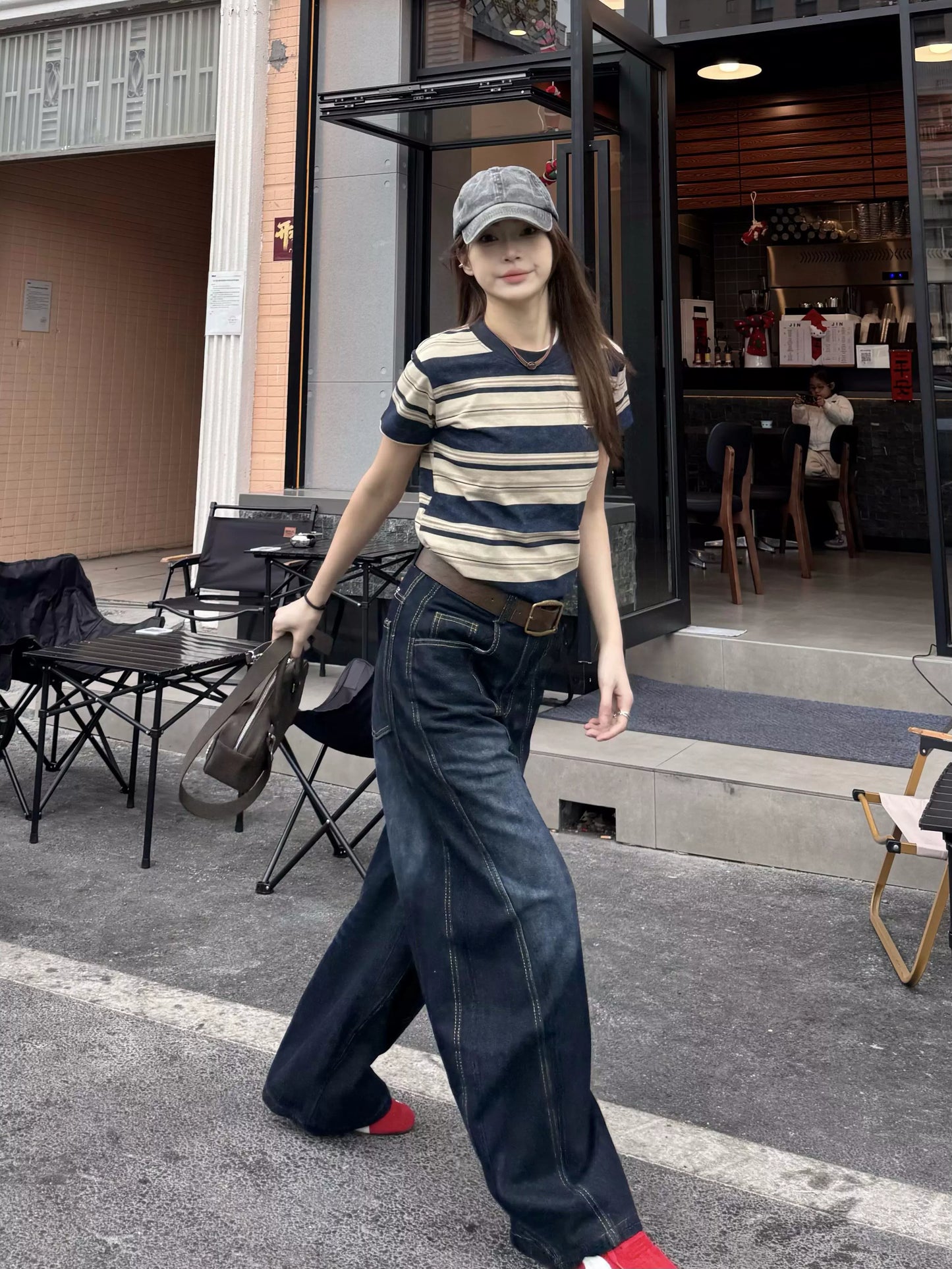 バックロゴワイドデニムパンツ
