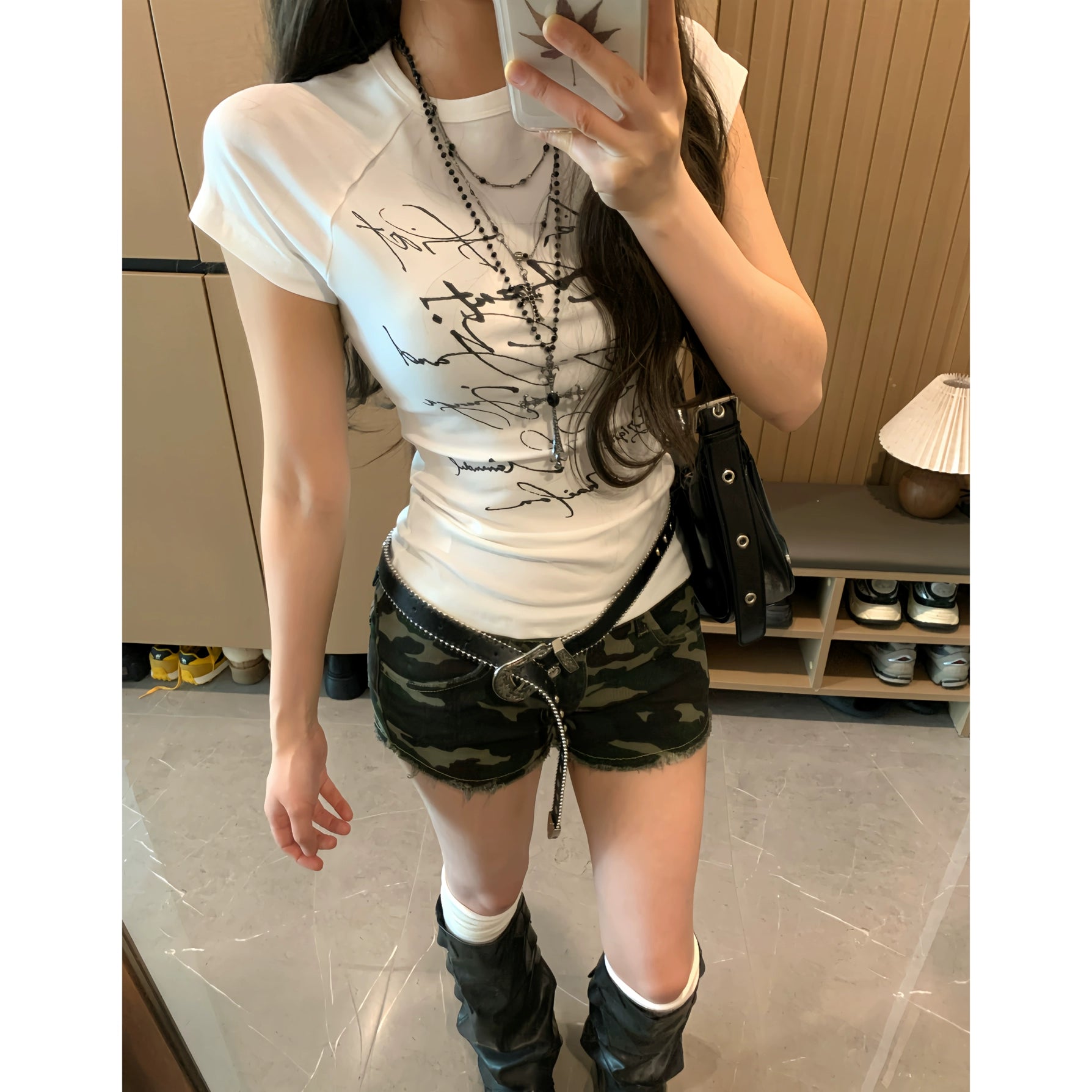 レターインククロップドTシャツ