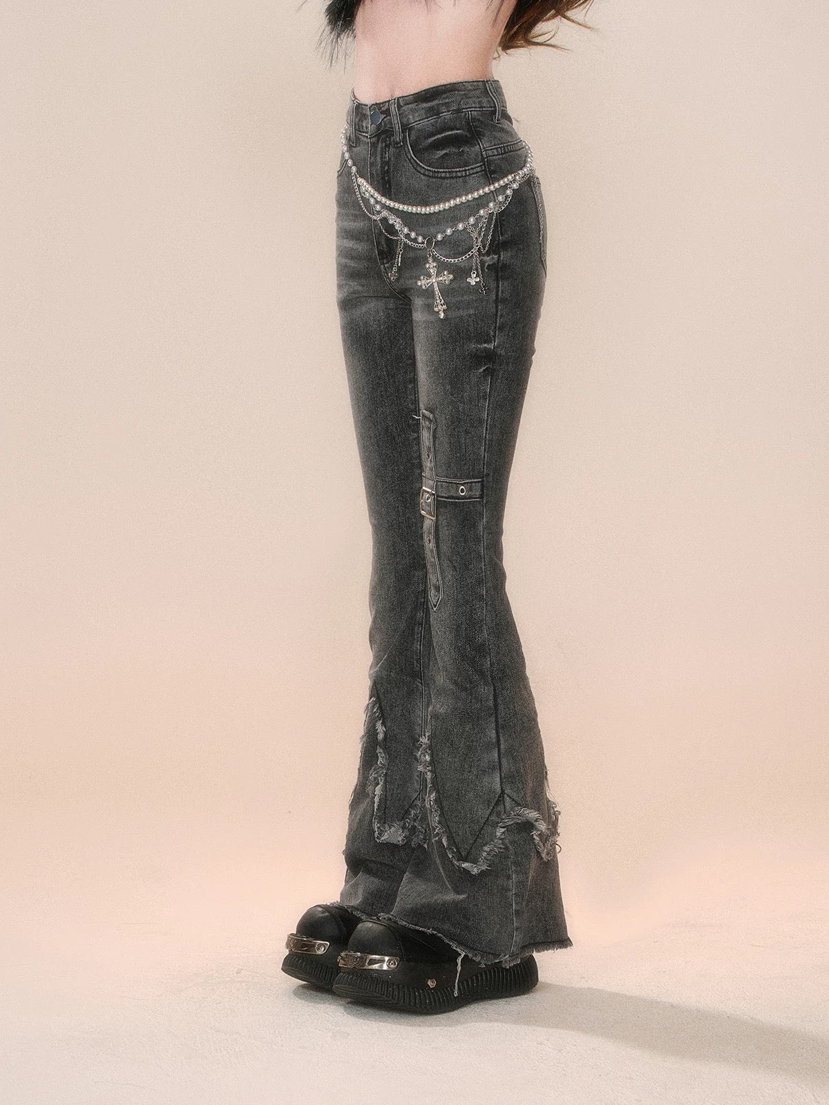 クロスチェーンダメージフレアデニム