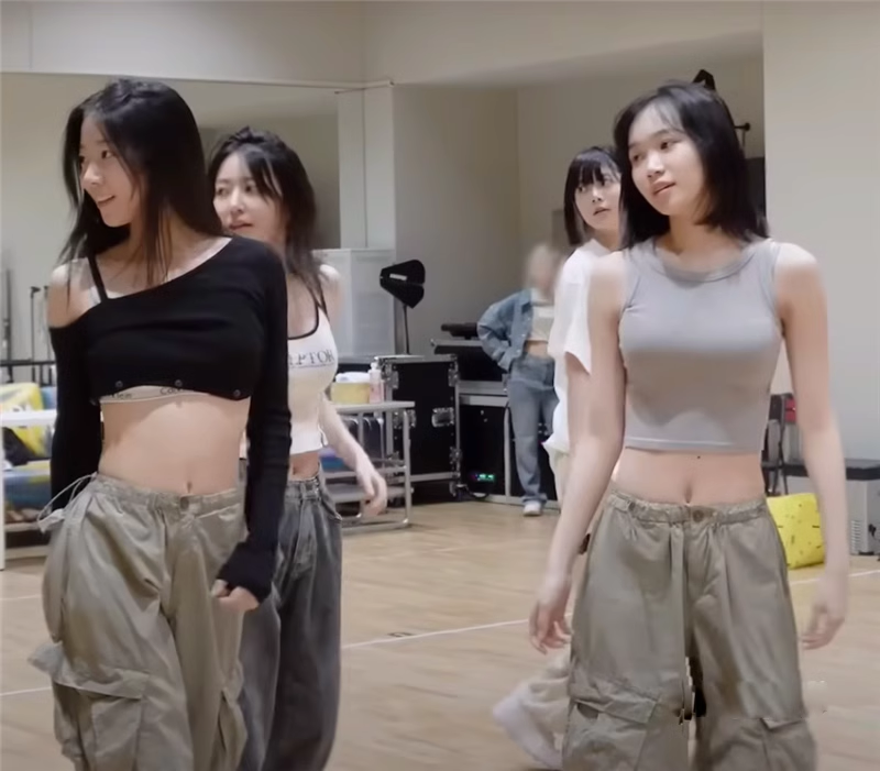 ビッグポケットカーゴパンツ KOR47