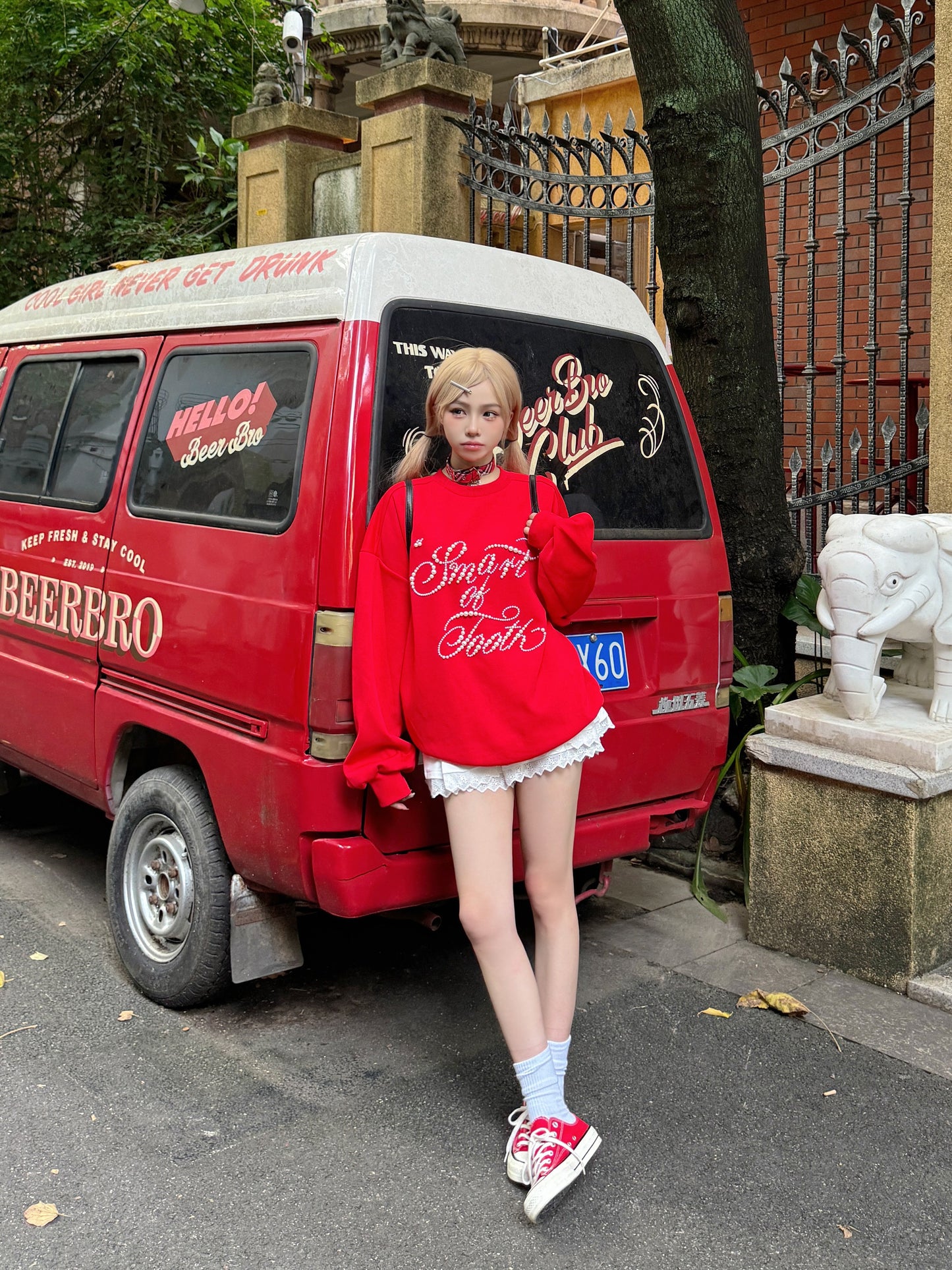 パールロゴスウェットシャツ V129