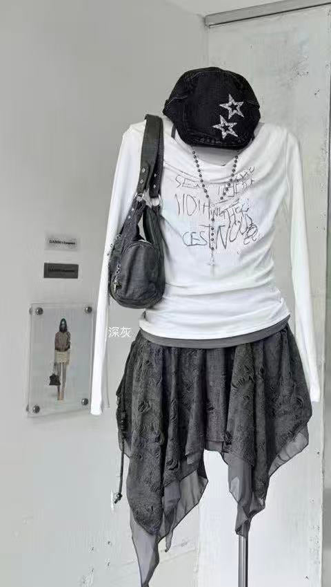 アシンメトリックフリルスカート