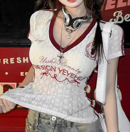 VネックシアーレースTシャツ