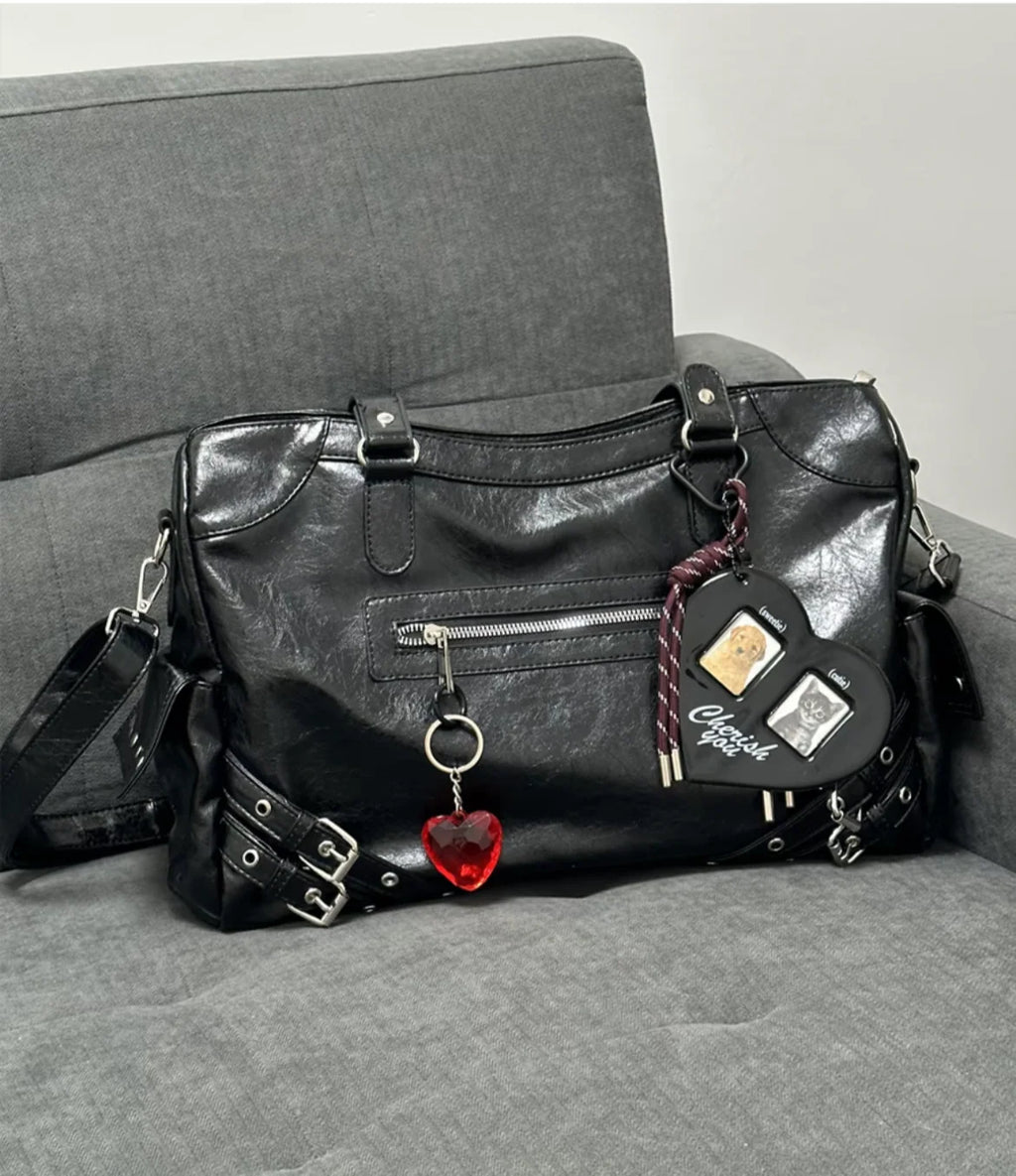 ヴィンテージレザーショルダーバッグ