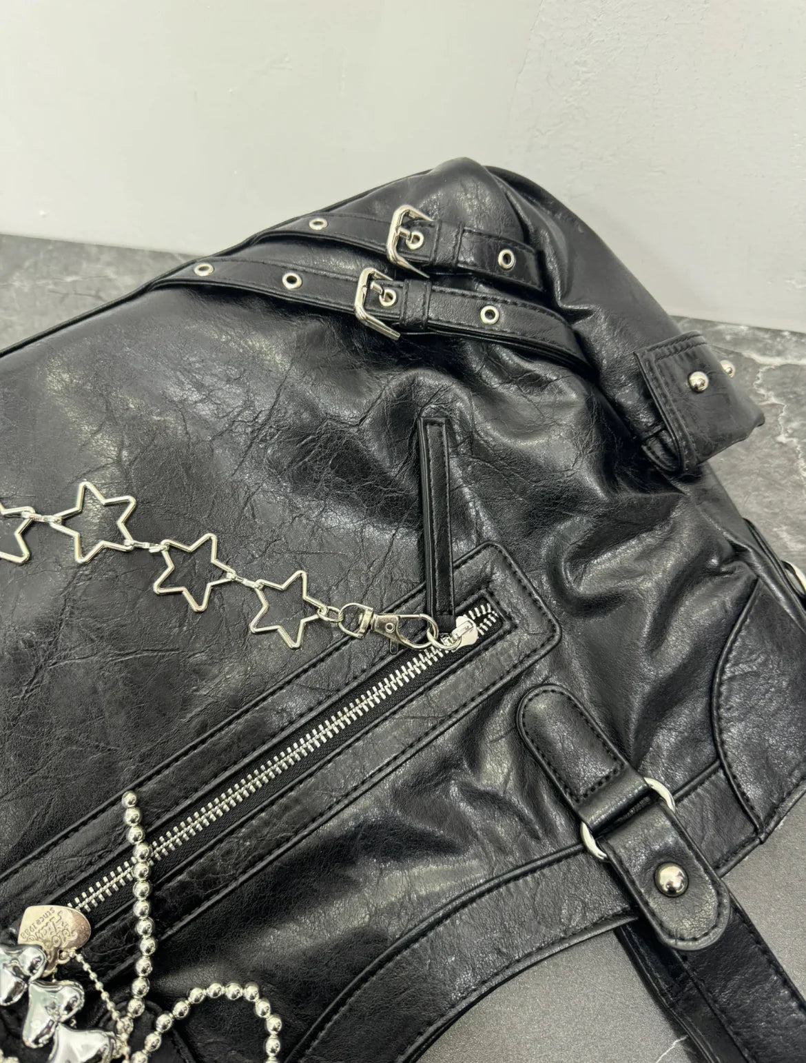 ヴィンテージレザーショルダーバッグ