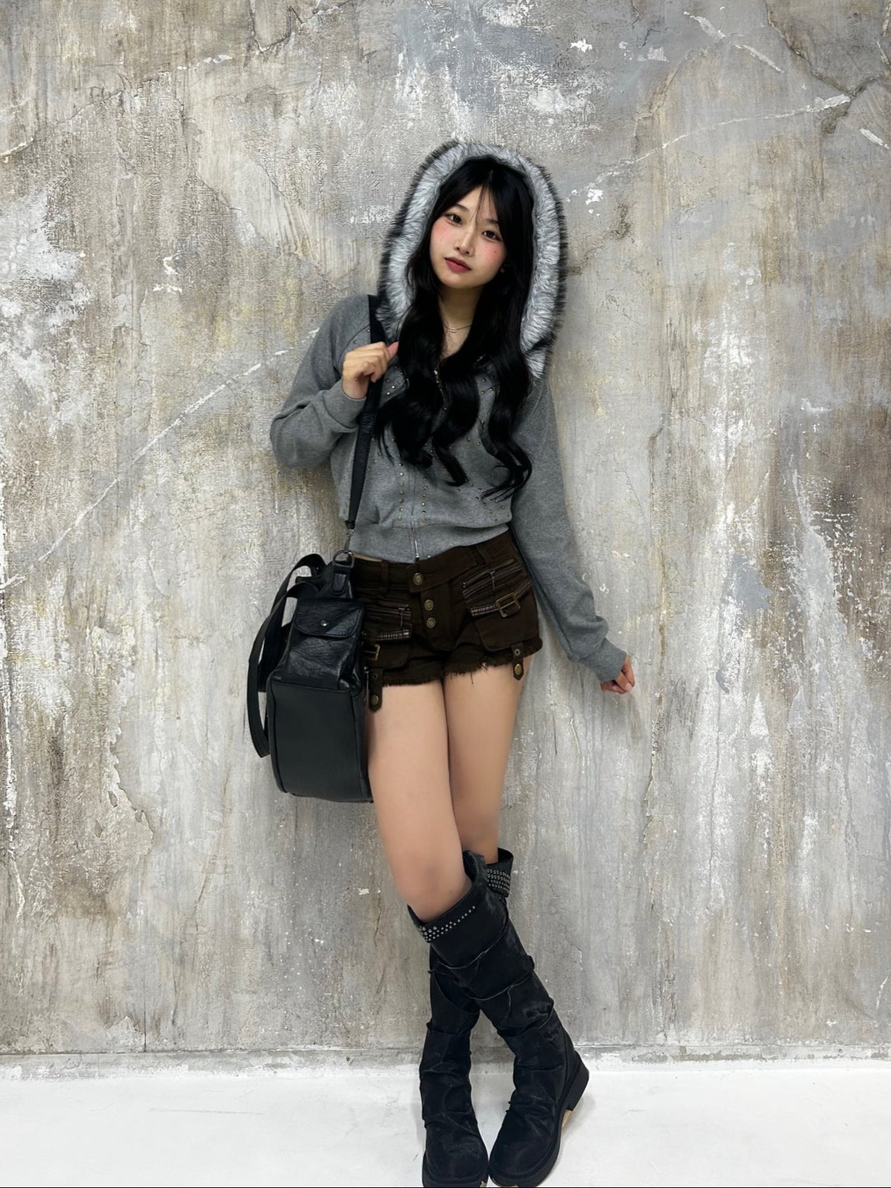 100StarS フロントロゴ フェイクレザージャケットブラックダウンジャケット 100StarS フロントロゴフェイクレザーダウンジャケット - メルカリ