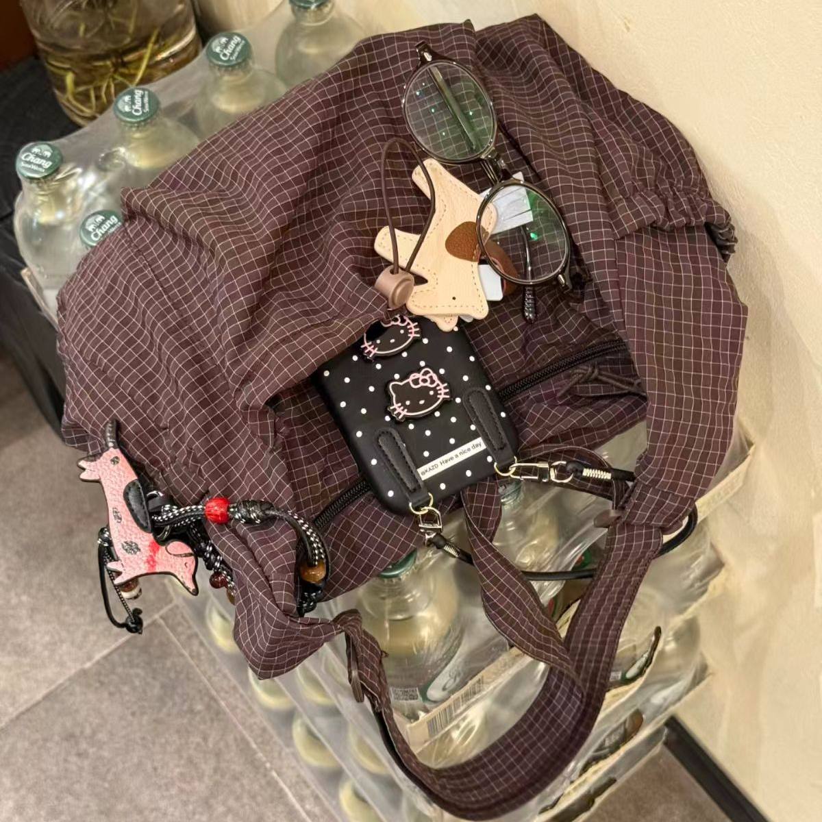 ルーズショルダーバッグ