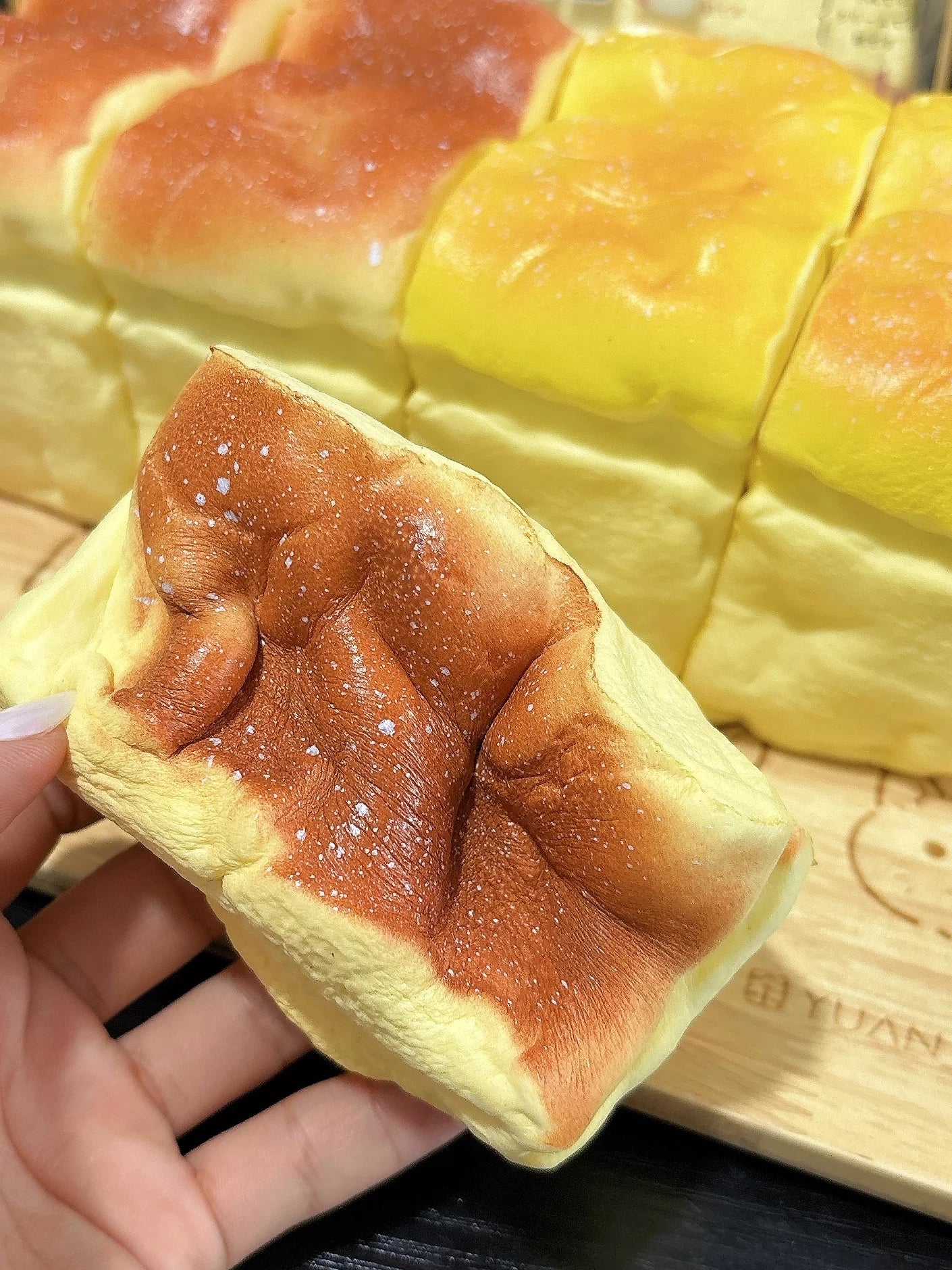焼きたて厚切りチーズケーキ
