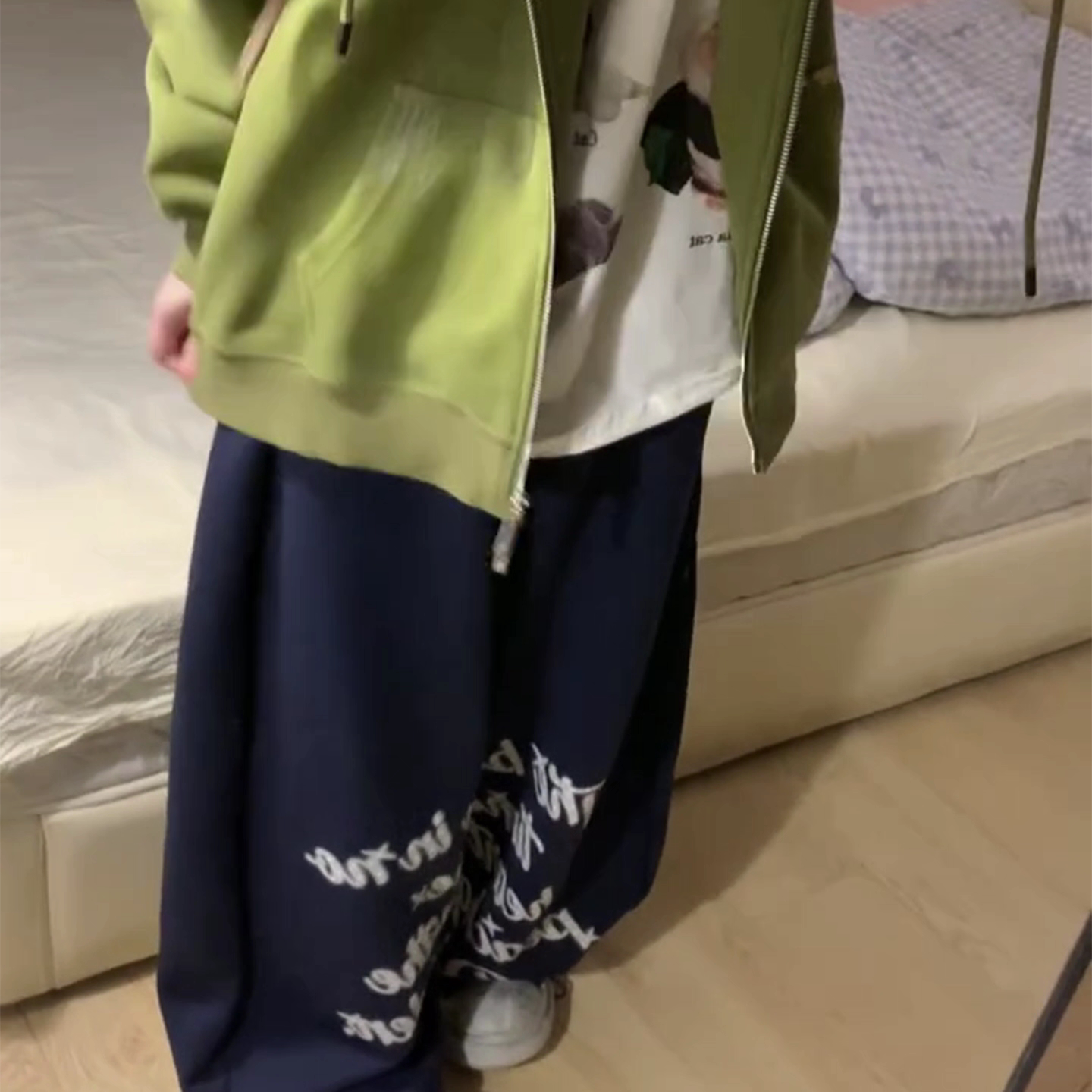 レタリングプリント ルーズワイドスウェットパンツ