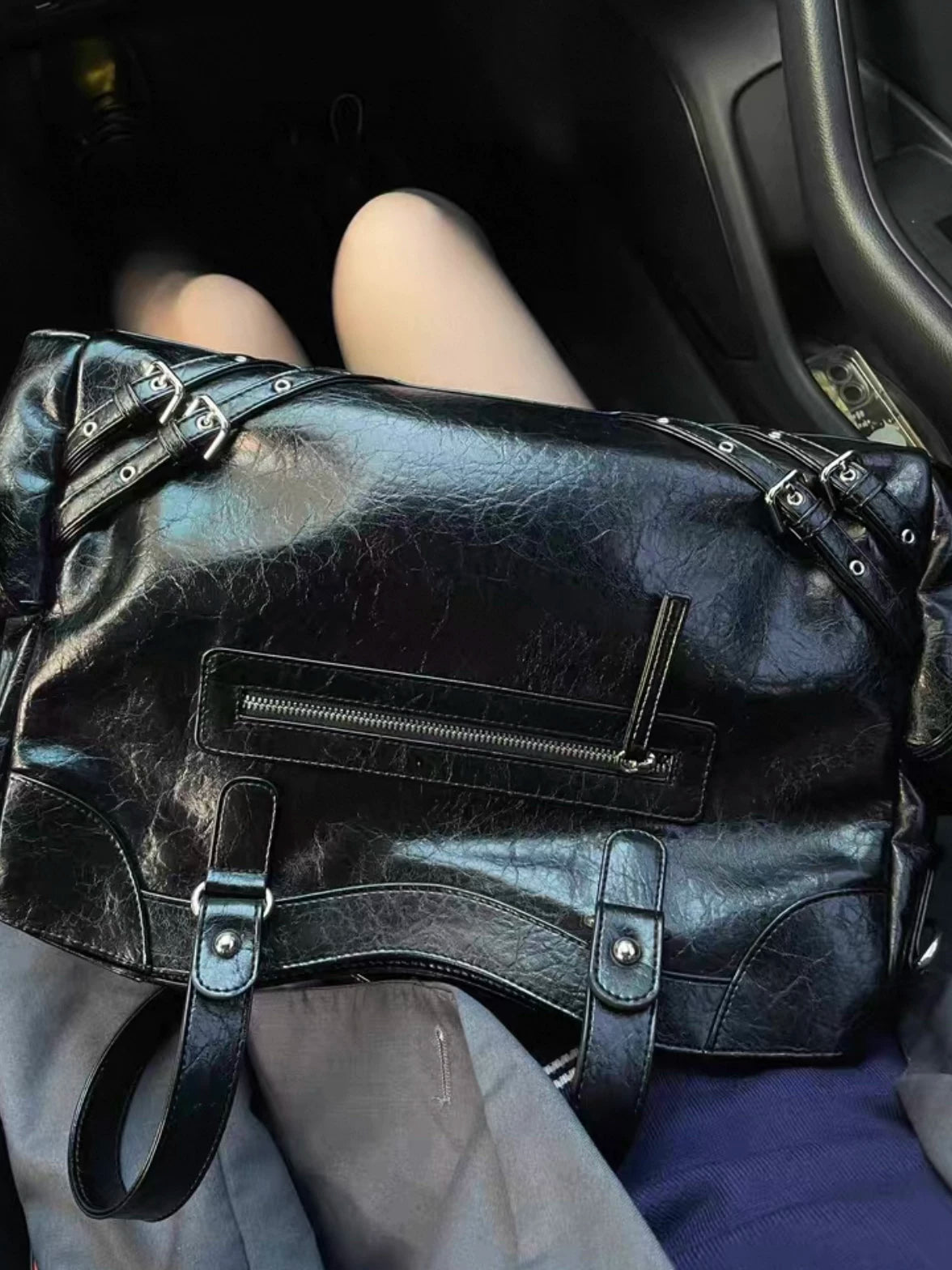 ヴィンテージレザーショルダーバッグ