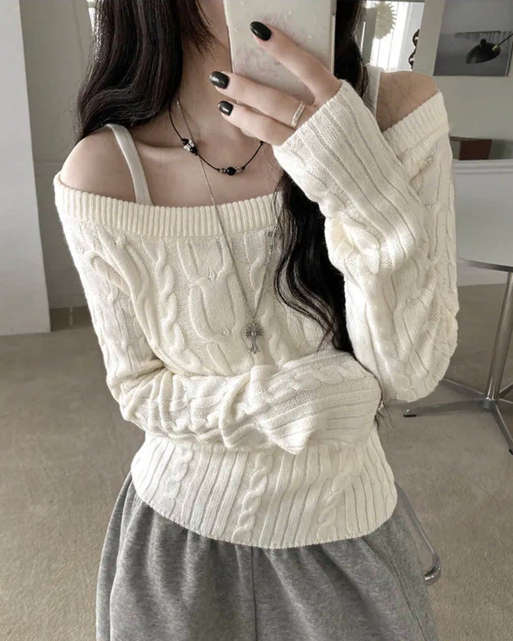 オフショル フィットニットトップス