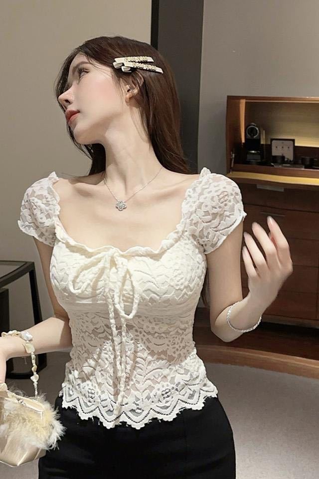 レースリボンスリムフィットトップス