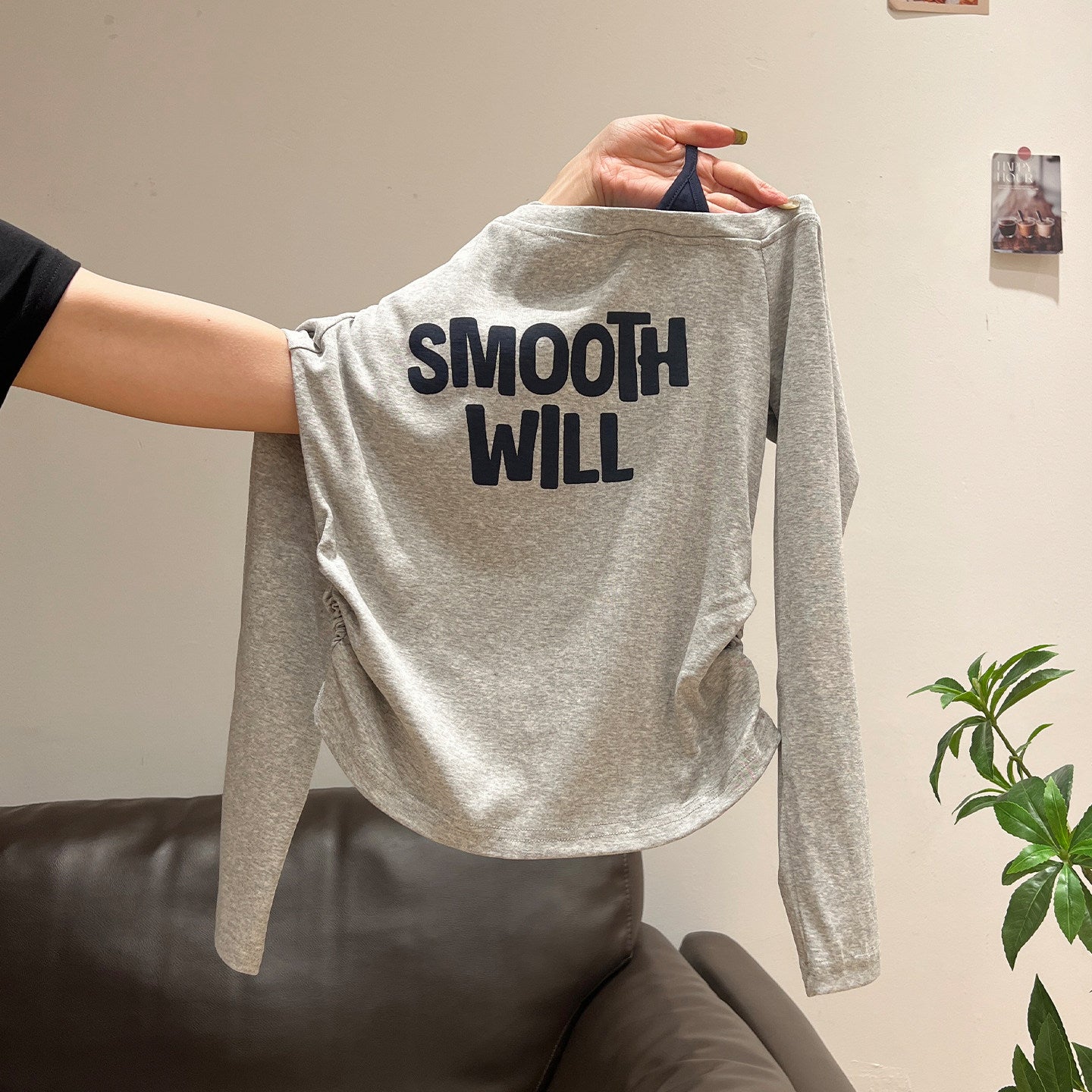 ニュアンスカット ワンショルロゴトップス