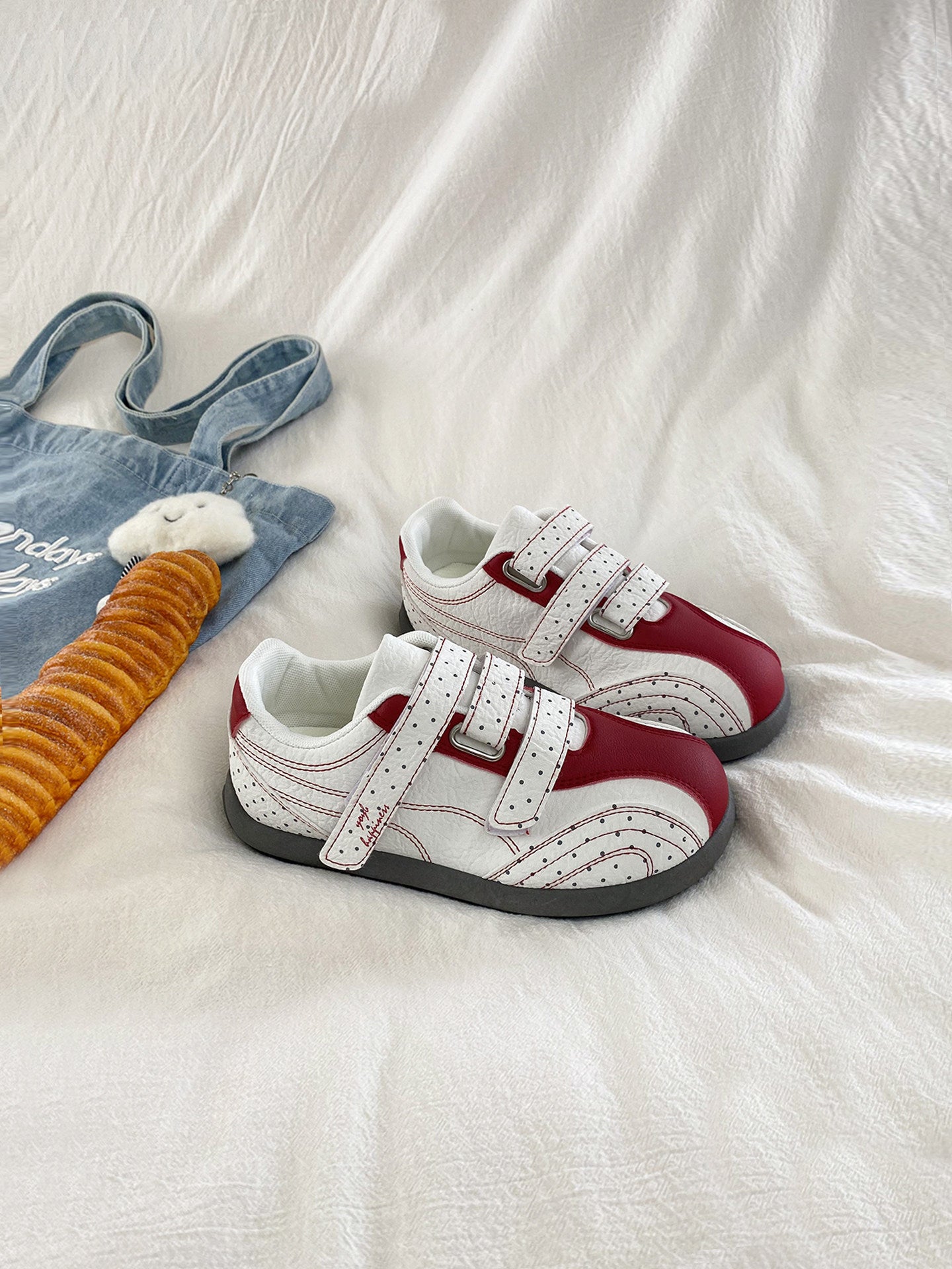 レトロローカットスニーカー