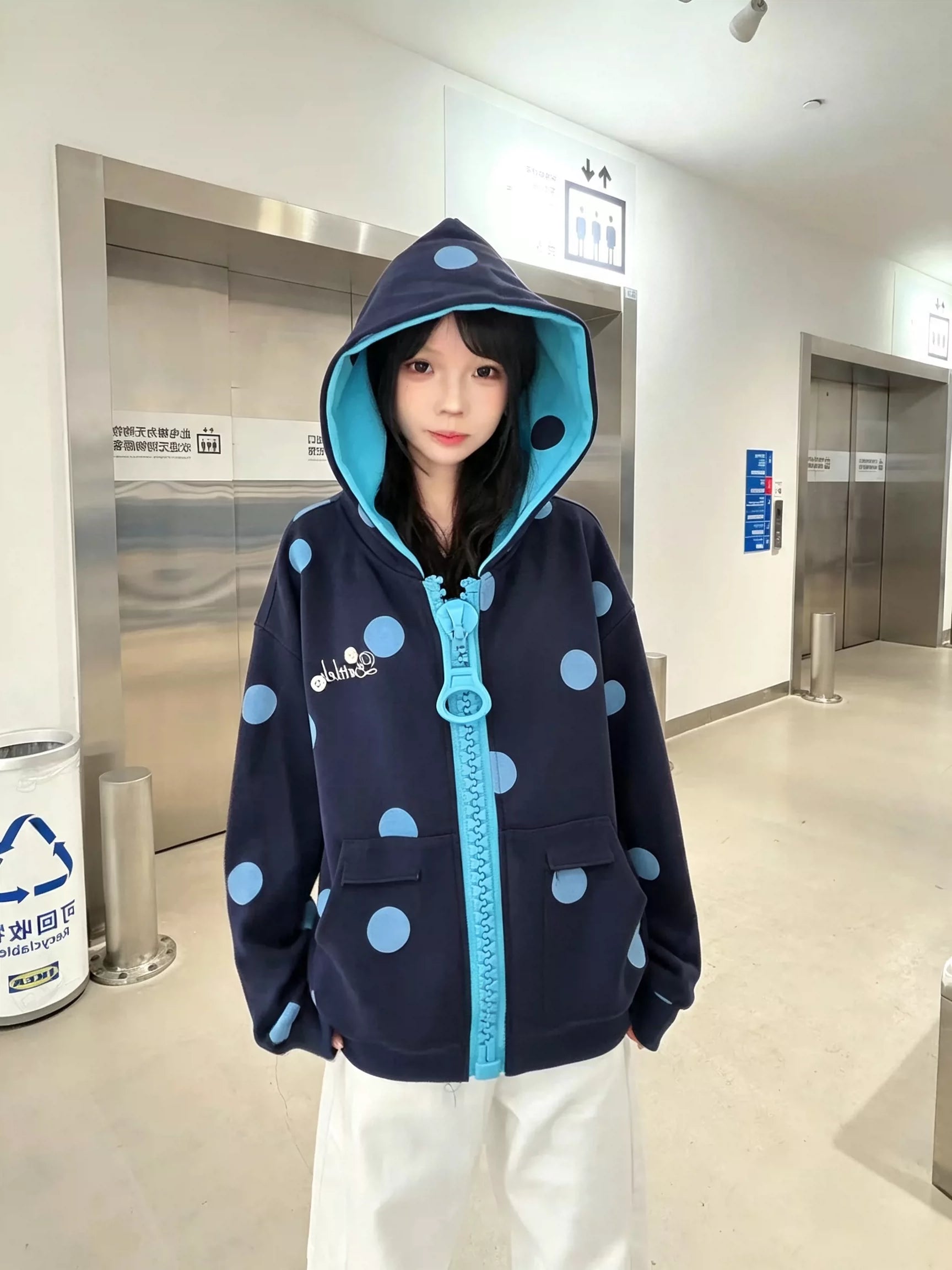 ドットビッグフードジップパーカー
