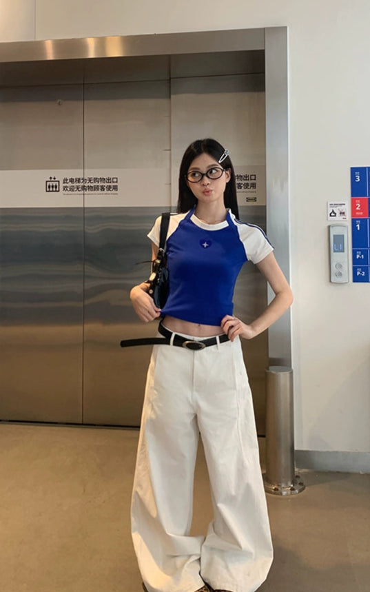 レトロスポーツデザインクロップドTシャツ