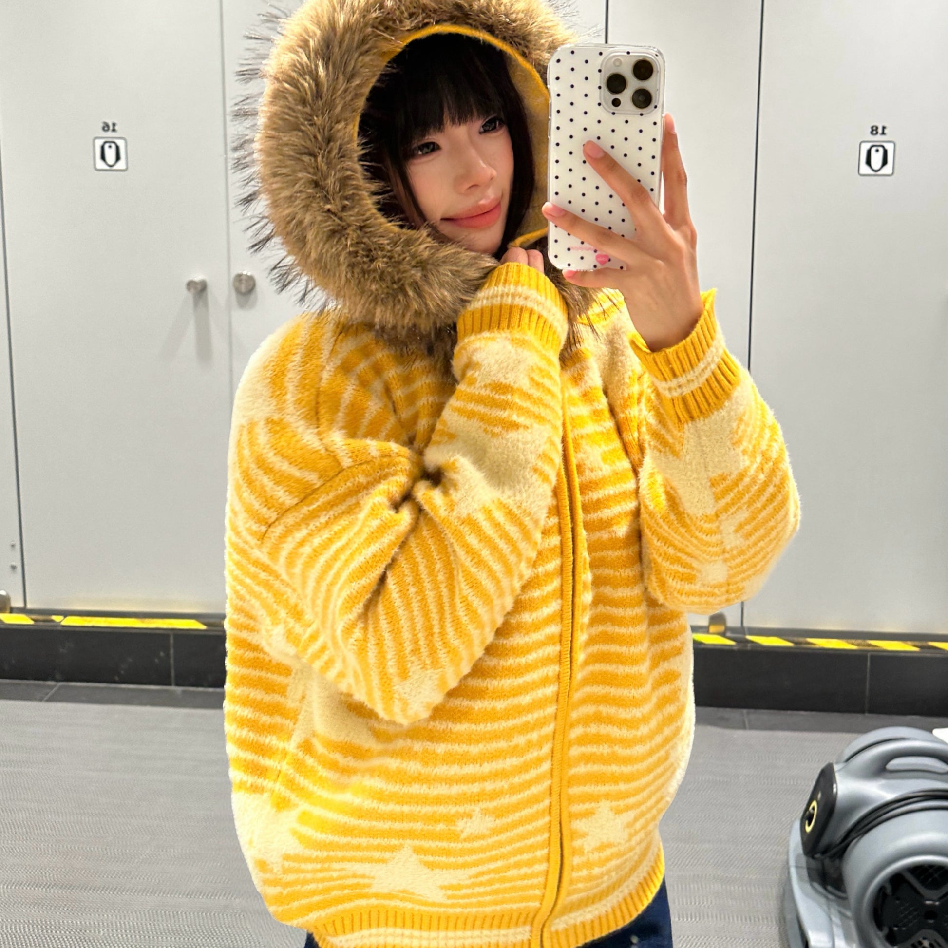 ファーフード ジップアップニットパーカー