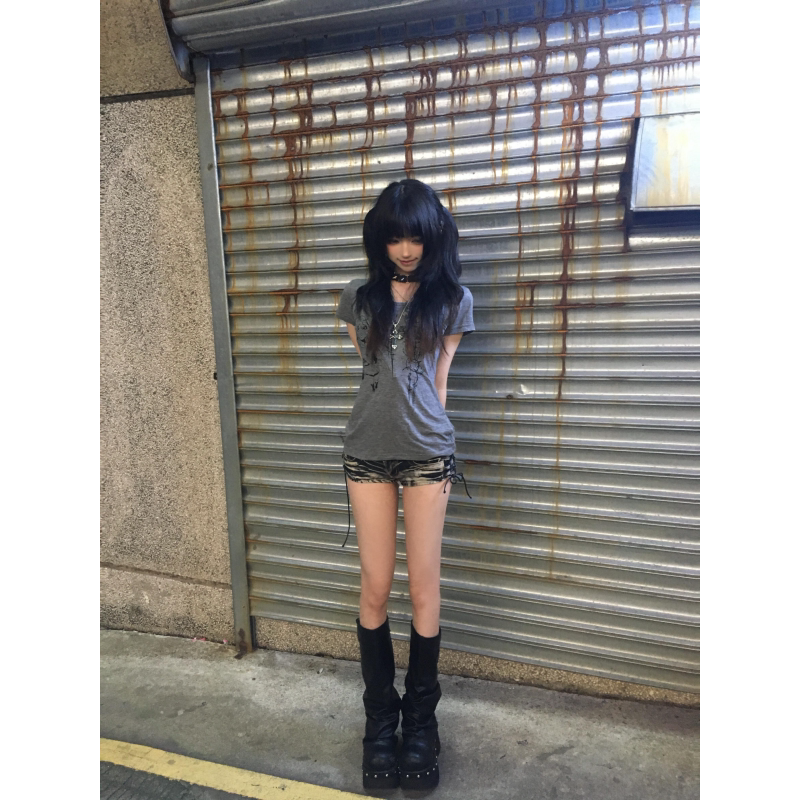 Y2KスケッチプリントタイトT