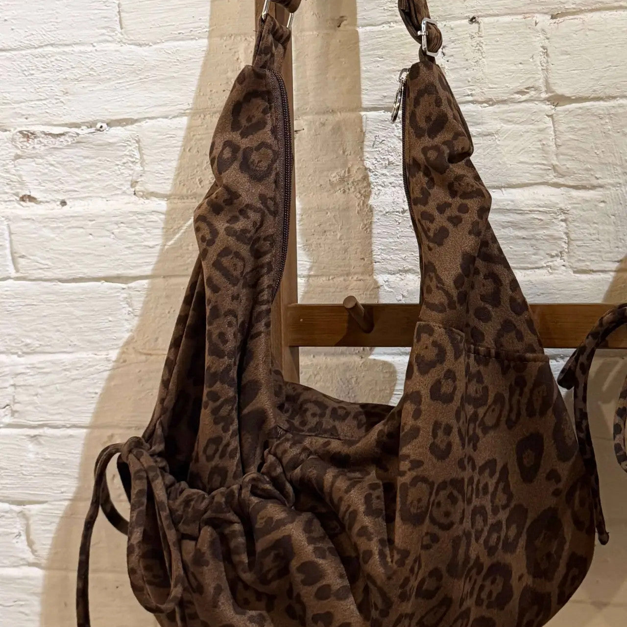 カジュアルレオパードスリングバッグ