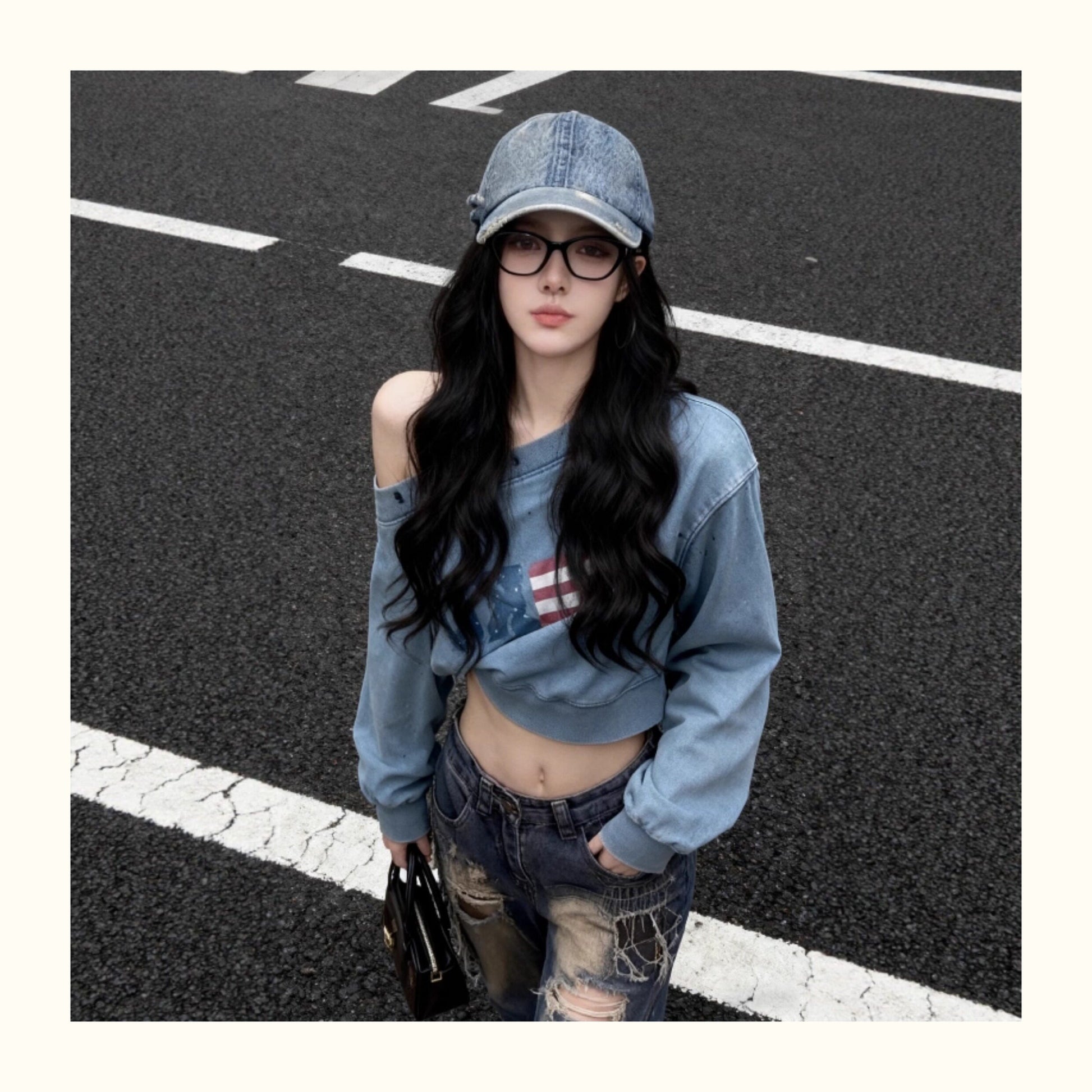 アメリカンロゴオフショルスウェット