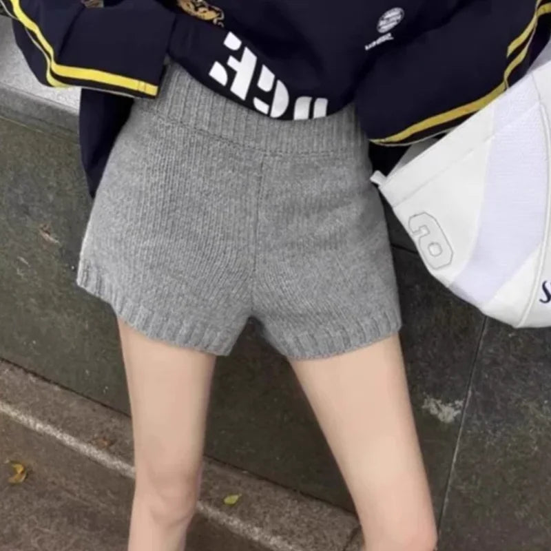 ミニマルリブ ニットショートパンツ