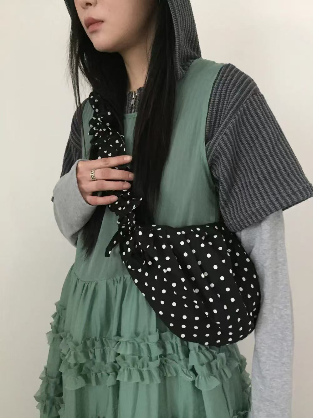 ドットフリル ショルダーバッグ