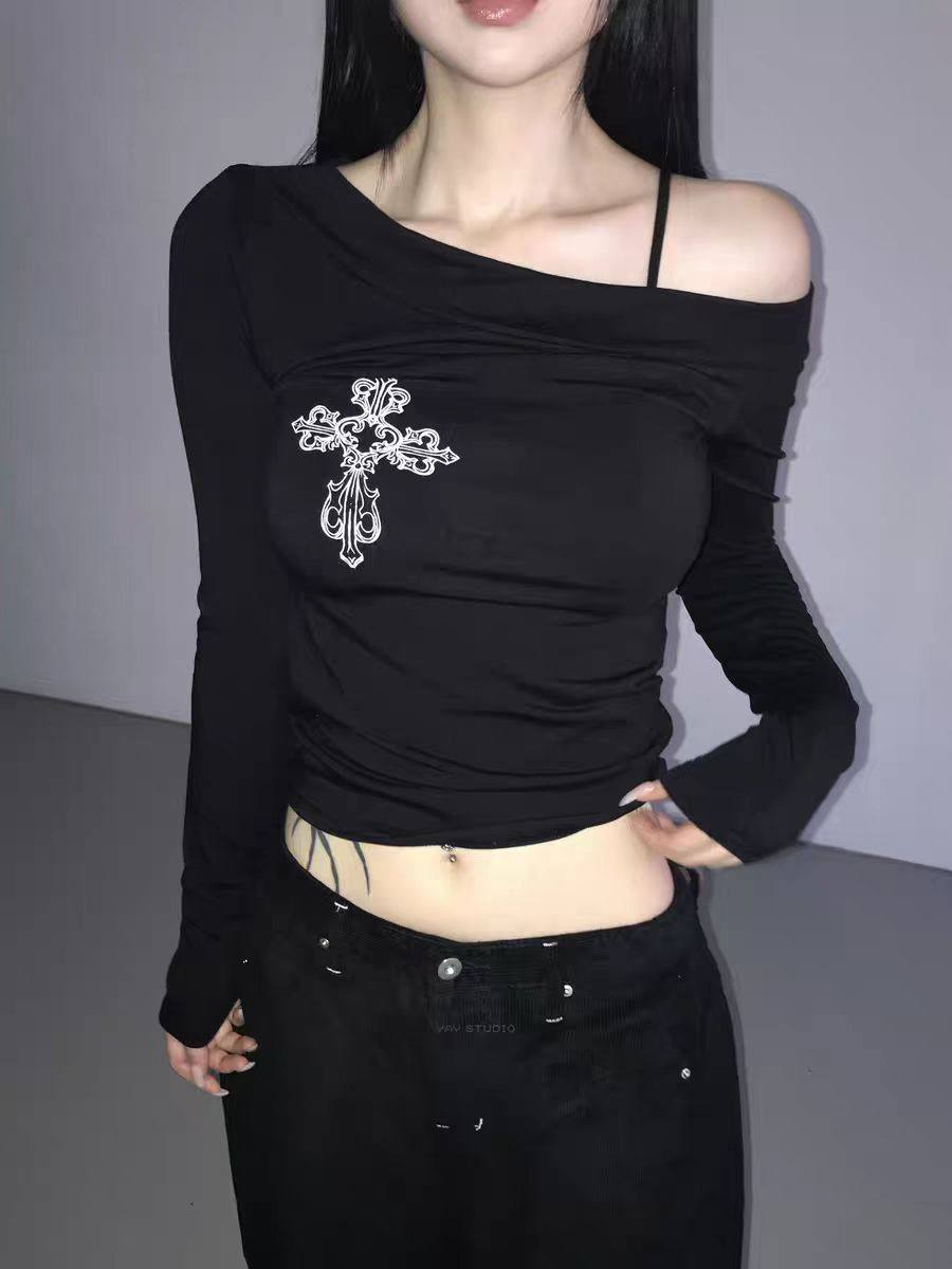 アンティーククロス オフショルカットソー