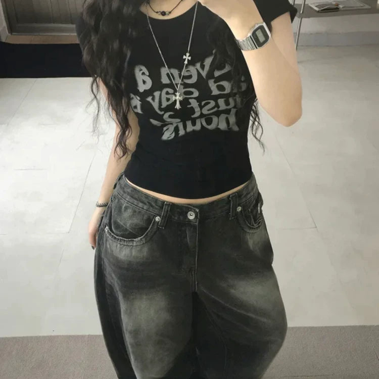 ダークロゴデザインTシャツ