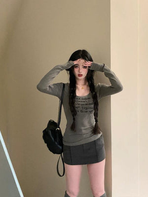 ラウンドネックグレースリムTシャツ