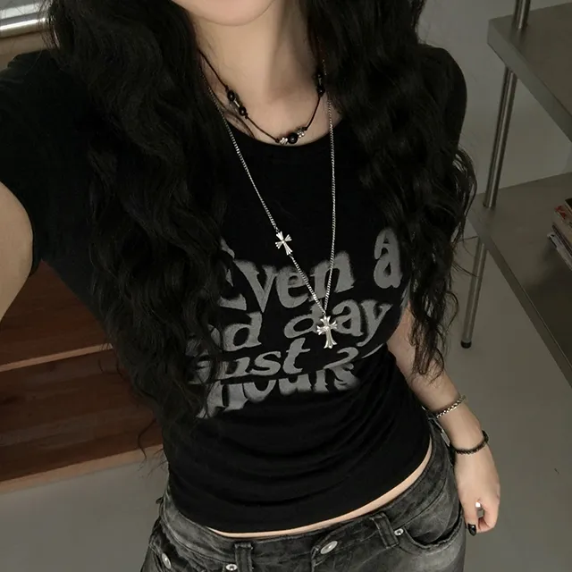 ダークロゴデザインTシャツ