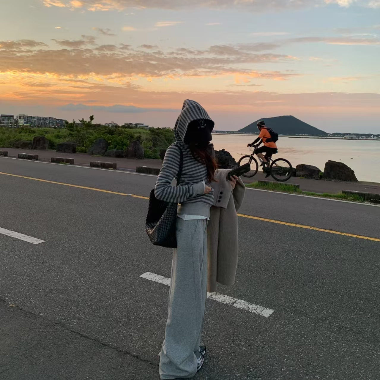 グレースモークボーダージップパーカー