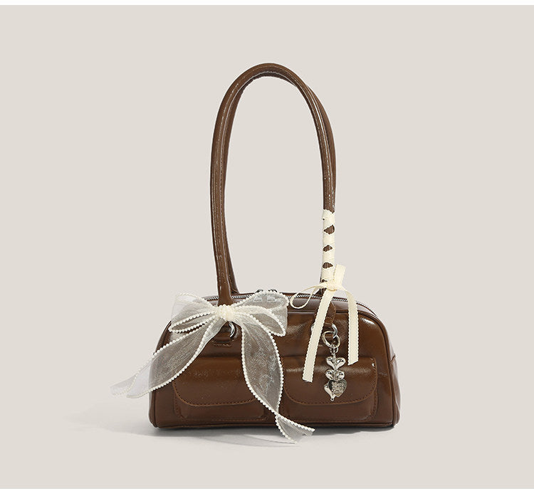 エナメルハンドバッグ