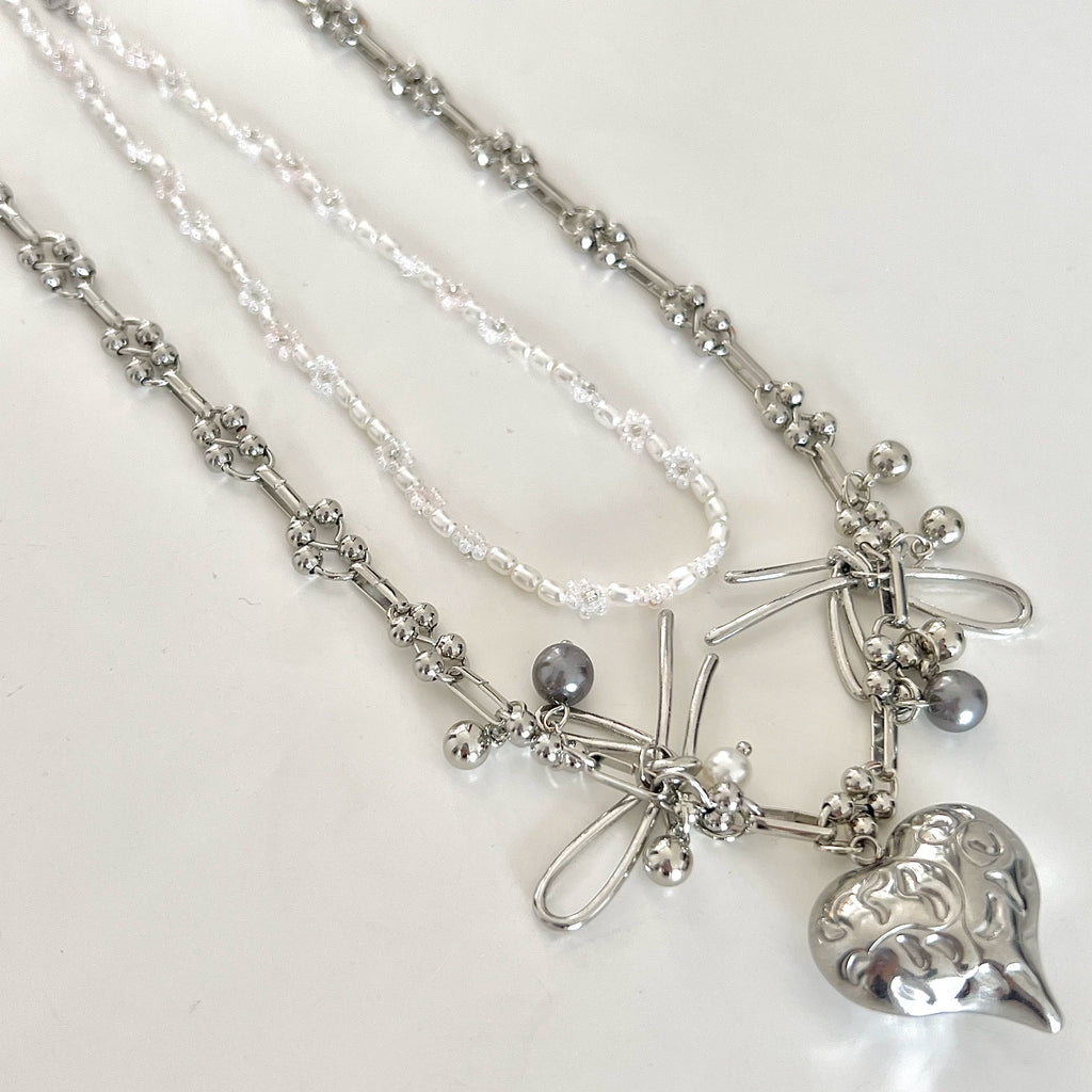 シルバーハートビジューネックレス