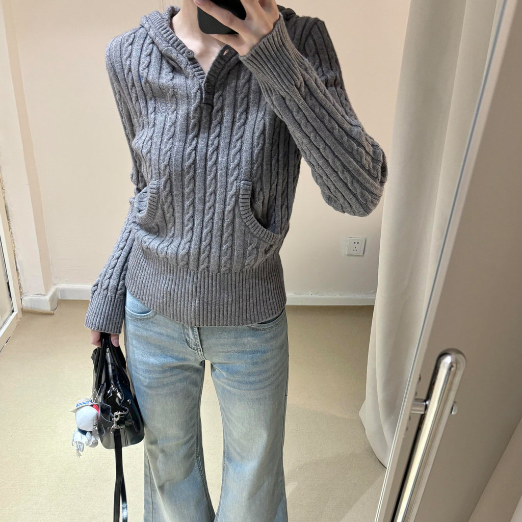 ケーブルニットパーカー