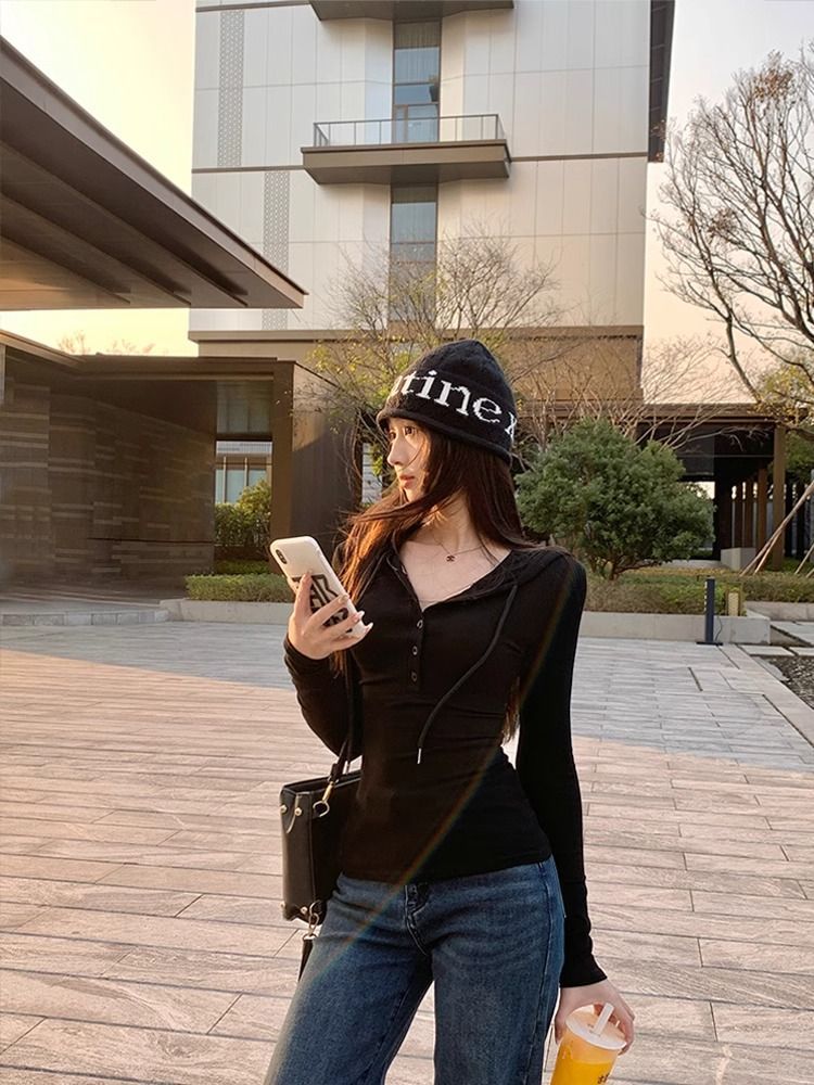 フード付きスリムフィットヘンリートップス