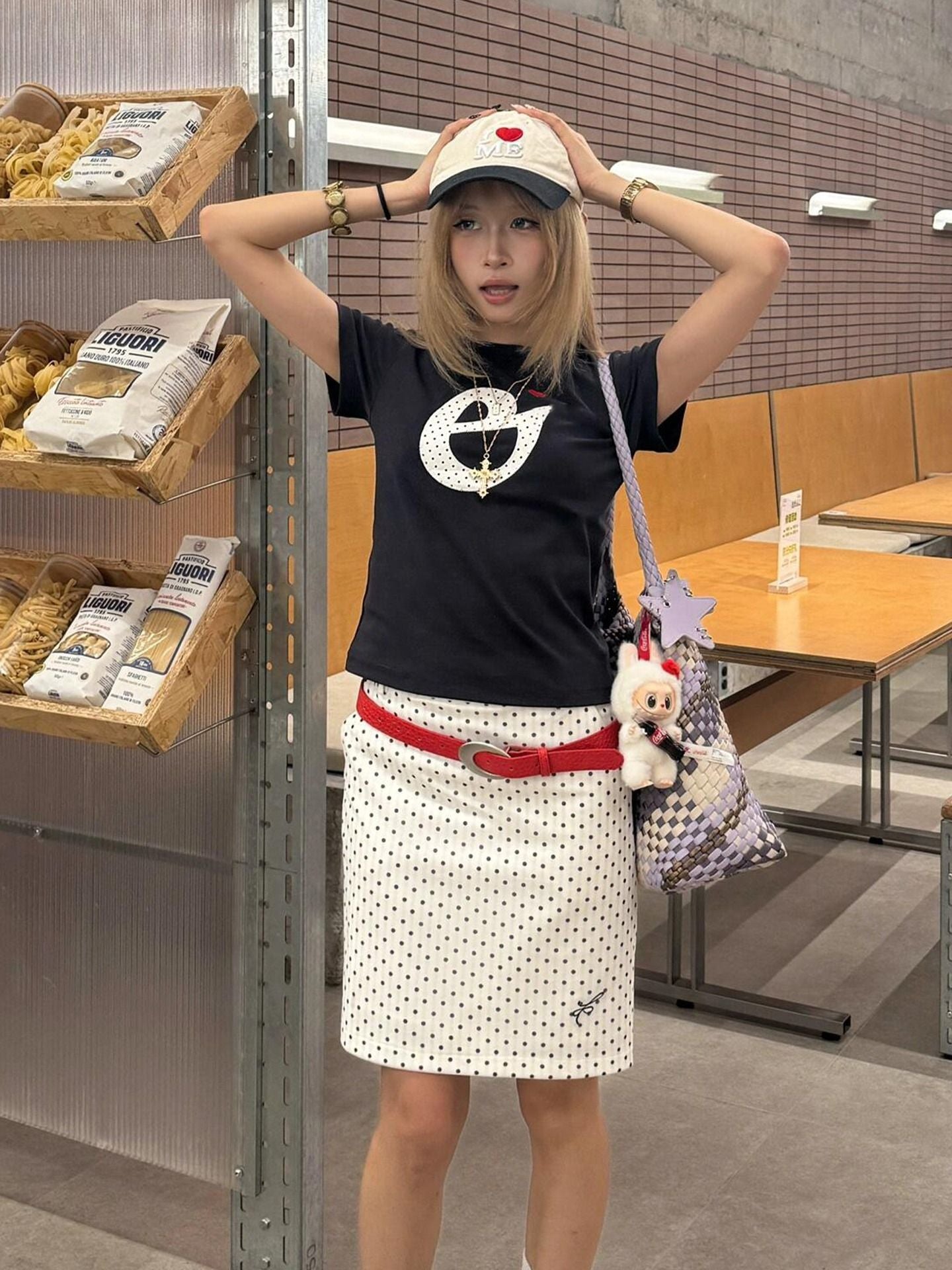 ドットロゴカジュアルTシャツ