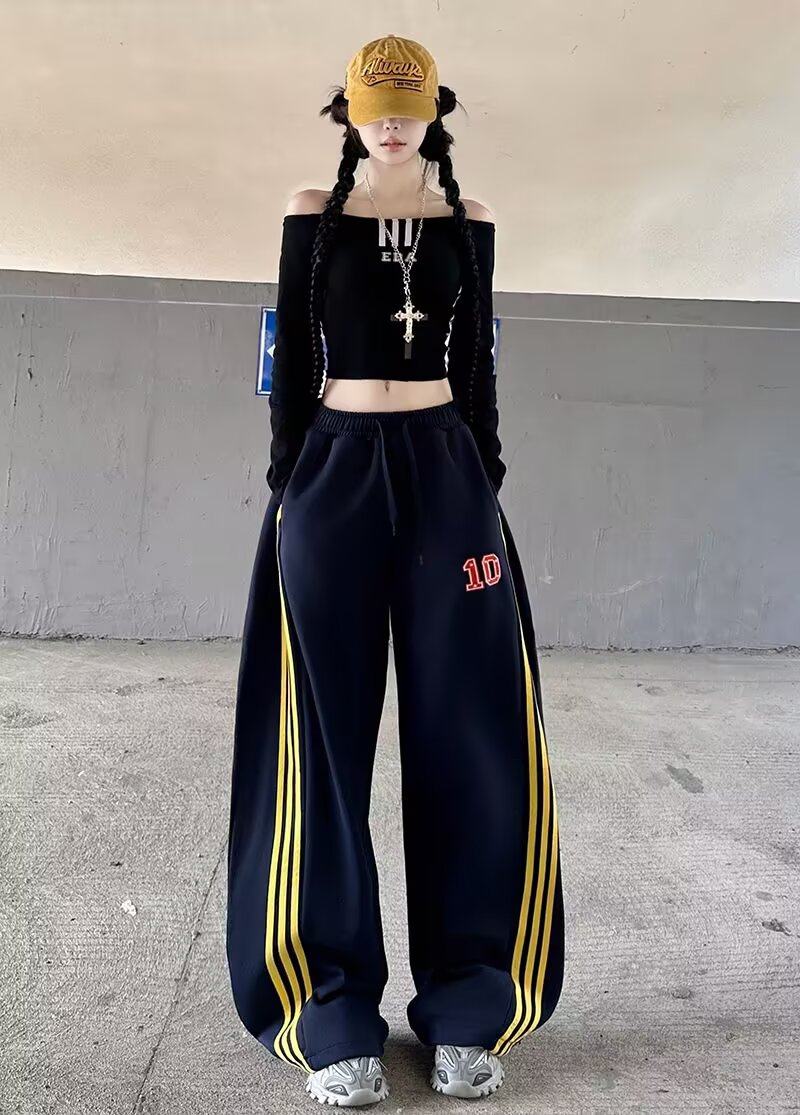 トラックワイドパンツ