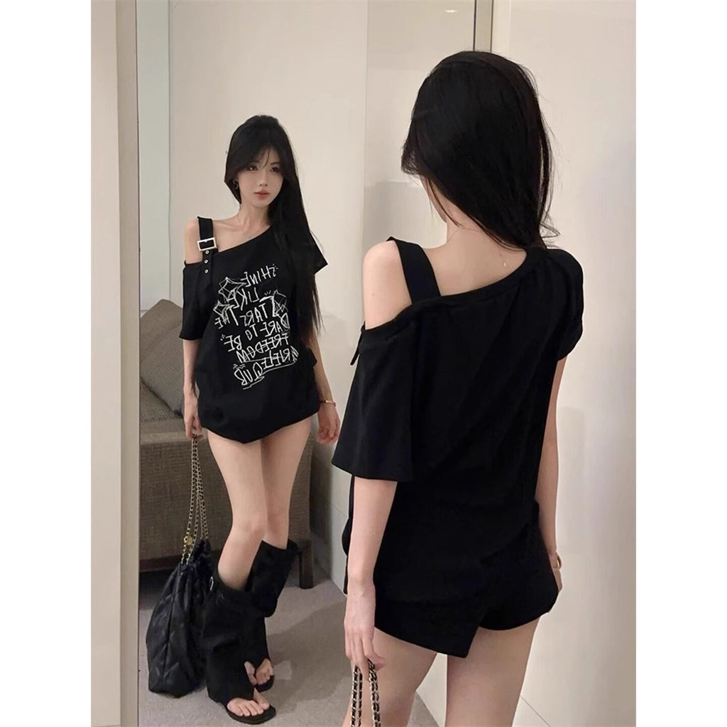 ダークストリート ベルトディテールTシャツ