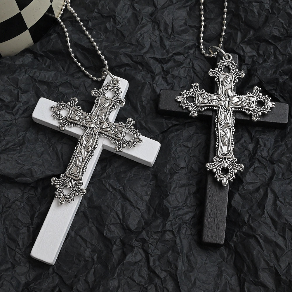 アンティーククロスペンダントネックレス