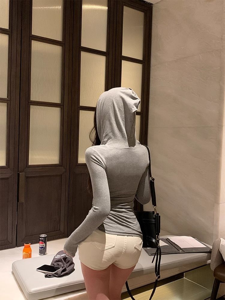 フード付きスリムフィットヘンリートップス