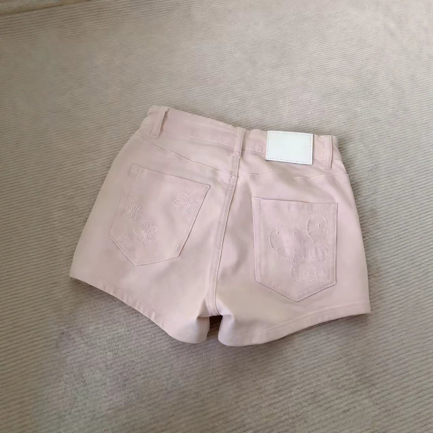 フラワー刺繍ポケットショートパンツ