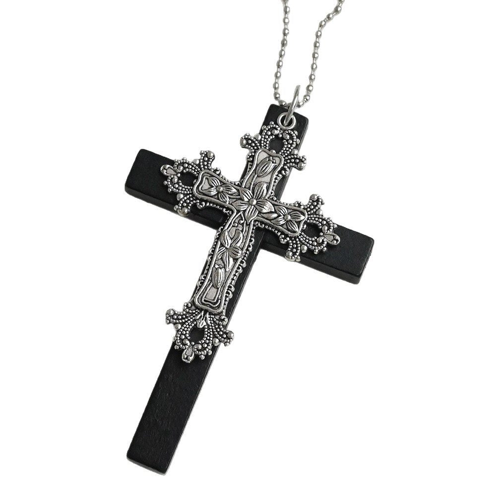 アンティーククロスペンダントネックレス