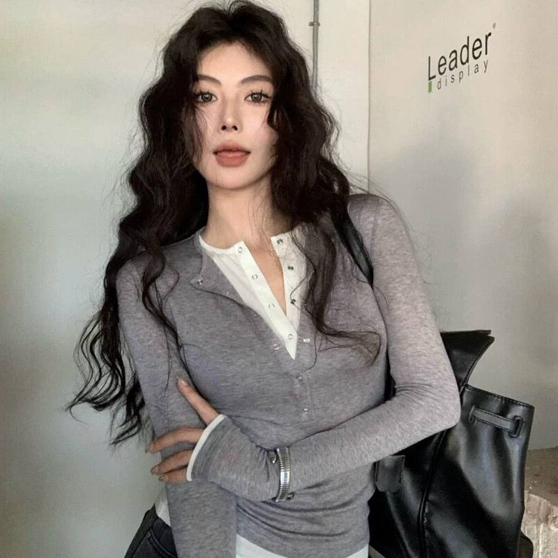 レイヤードヘンリーネック スリムロングT