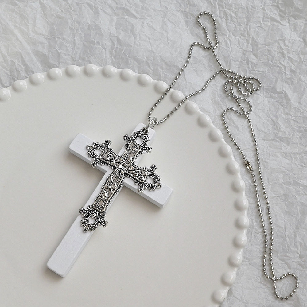 アンティーククロスペンダントネックレス
