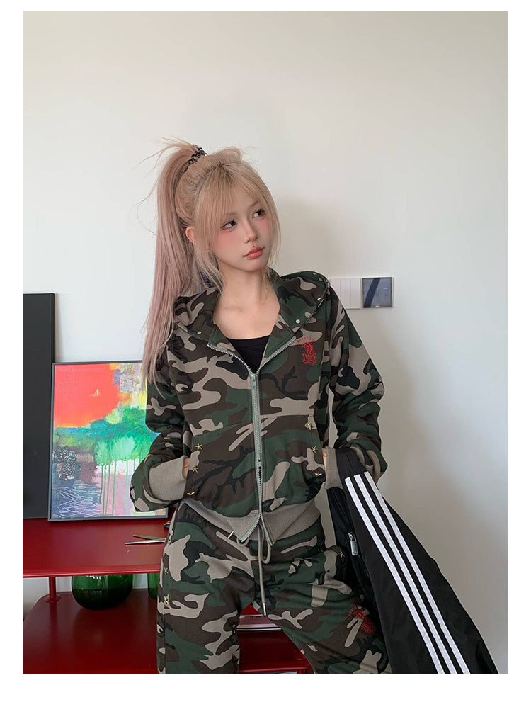 カモクロップドジップパーカー & スウェットパンツ KDS355