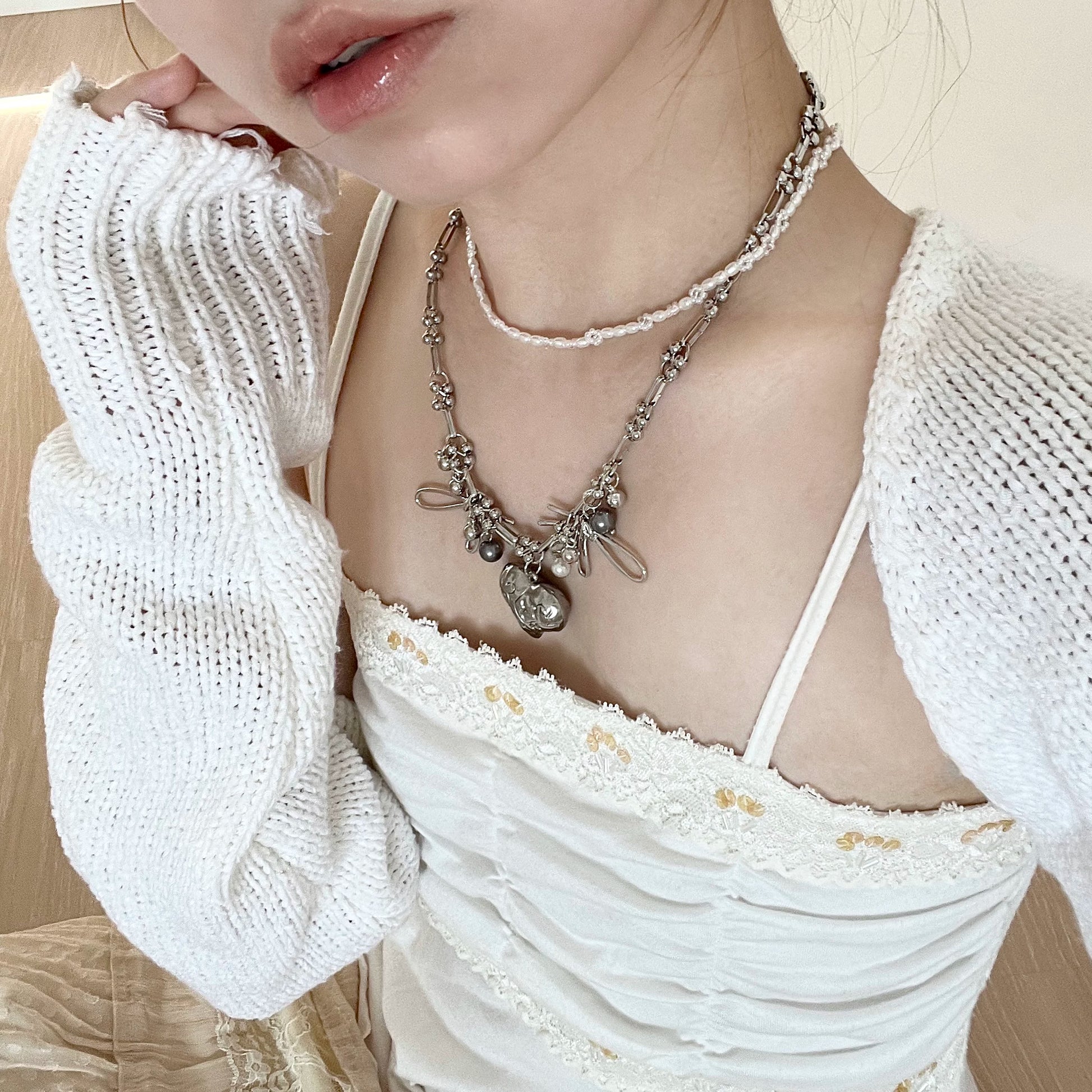 シルバーハートビジューネックレス