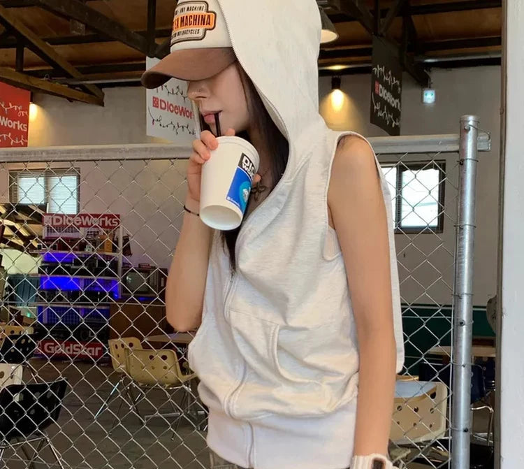 ノースリーブジップパーカー